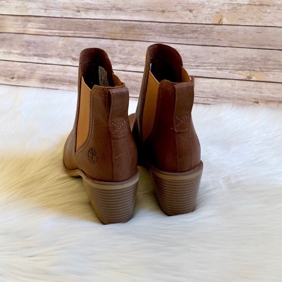 brynlee park chelsea boot